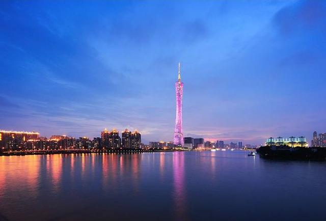 广东之声,播音稿精选集